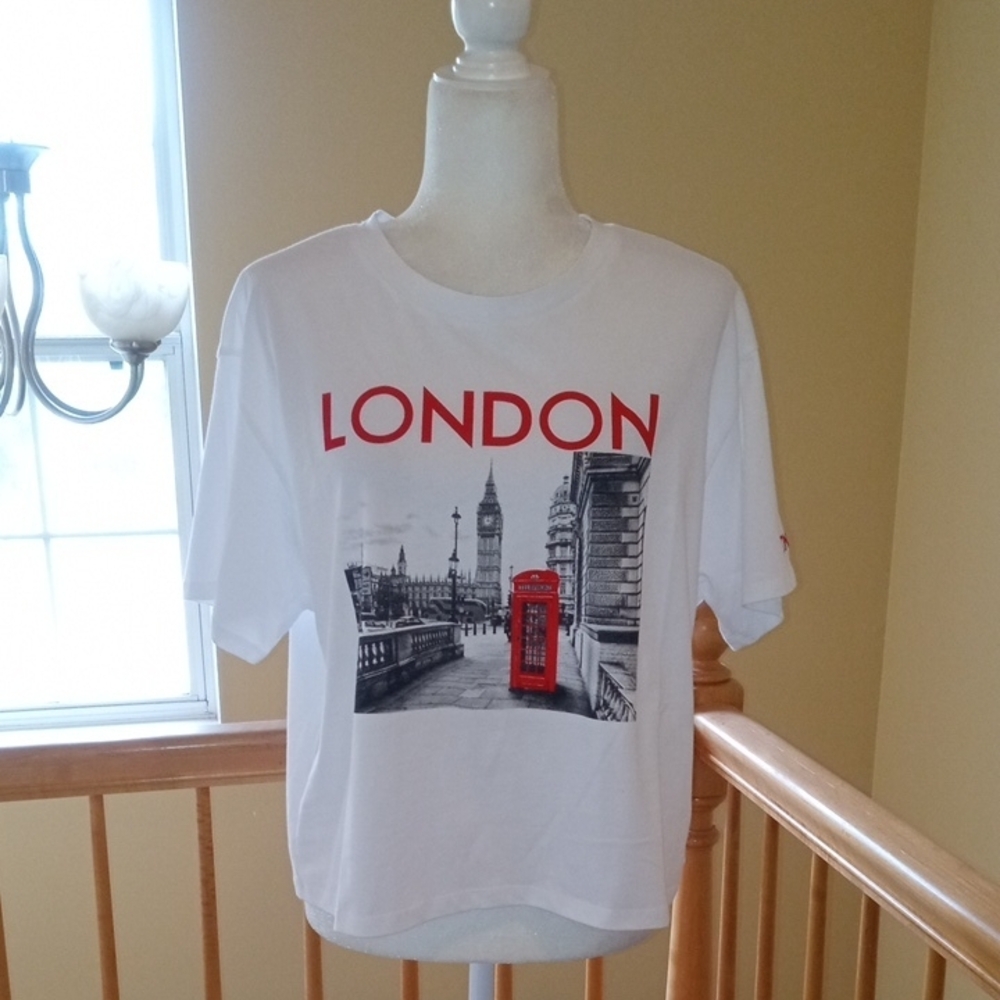 House Of Cotton 100% Cotton London Scene Short Sleeve Tee for Effortless Style